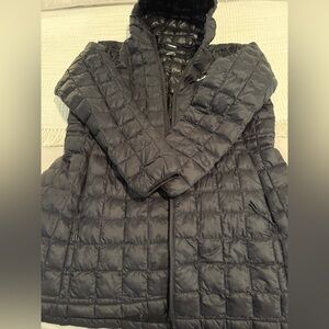 The North Face Women’s Thermoball Parka Size XL Black